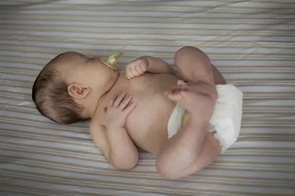 Ile śpi 6 tygodniowe dziecko? Odkryj zaskakujące fakty o śnie
